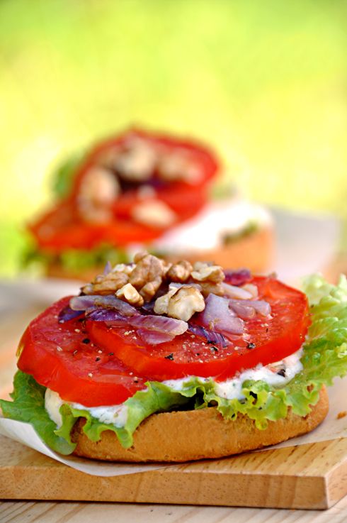 Toast_brioche_tomate_chevre.jpg