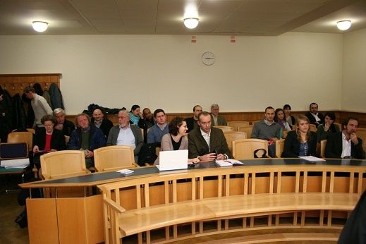 3-courtroom-pan-shot-EN.jpg