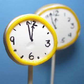 clocks_chic_cookies.jpg