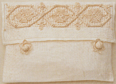 pochette-brodee.gif