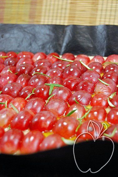 Pizza de uvas y aceite (dulce) (2)