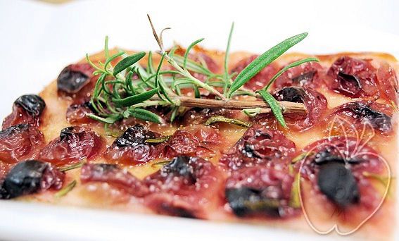Pizza de uvas y aceite (dulce) (24)