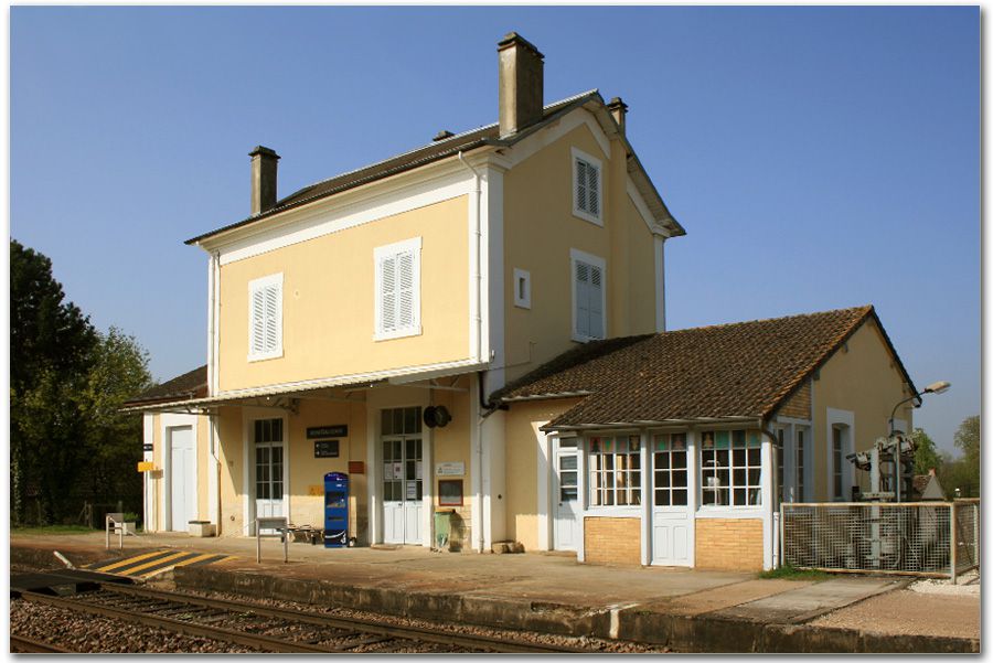 Monéteau la Gare SNCF