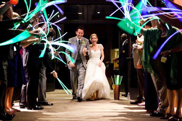 glow-stick-baton_lumineux_mariage.jpg