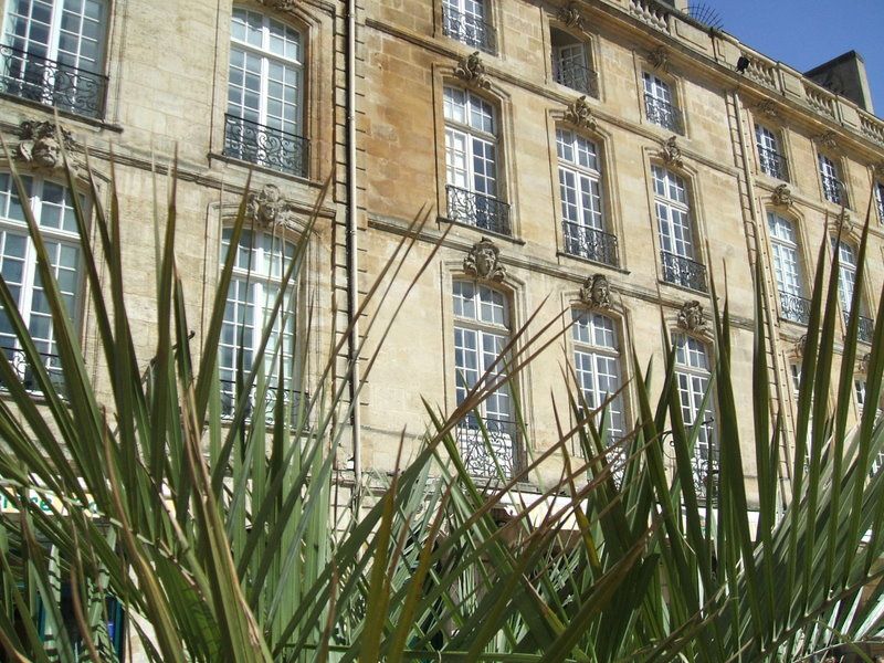 Dans le Bordeaux du 18e siècle, Tourny eut le même rôle qu' Haussmann, dans le Paris du 19e siècle