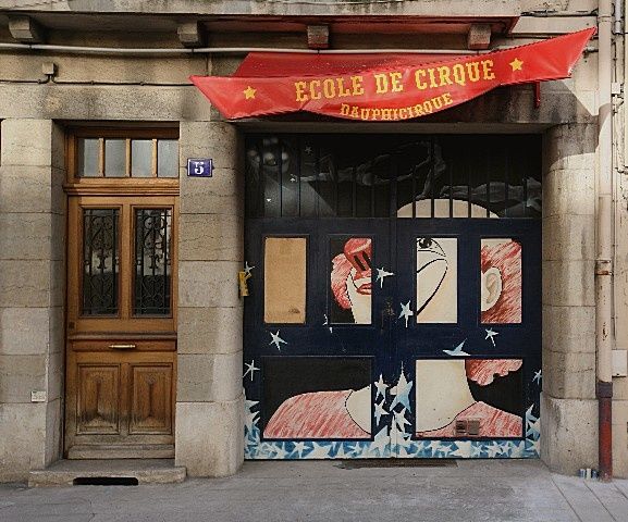 38 - Grenoble - Ecole de cirque - Dauphicirque
