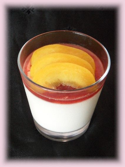 panna-cotta-peche-melba1.jpg