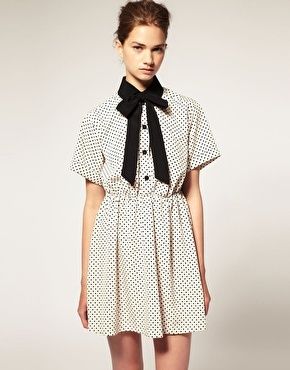 asos lavaliere pois