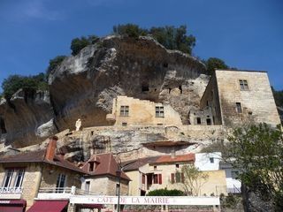 P1060794-Les Eyzies