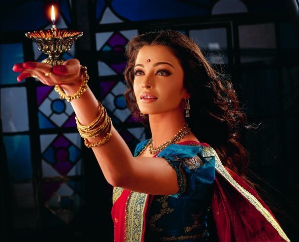 aishwarya-rai-wallpaper-108.jpg