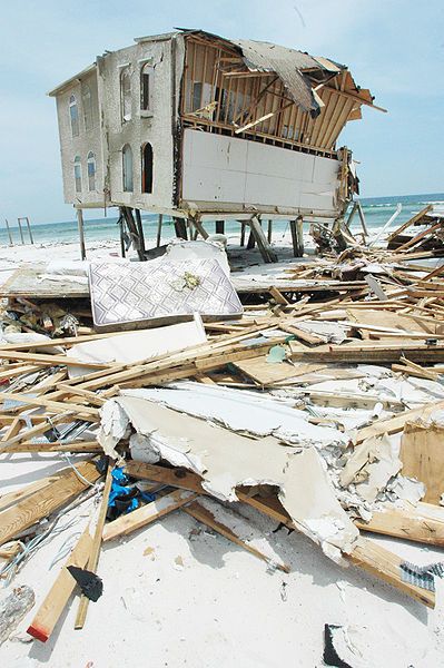 Beach_front_home_damaged_by_hurricane_dennis.jpg
