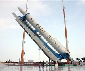 kslv-1-naro-space-center-launch-pad-afp-lg.jpg