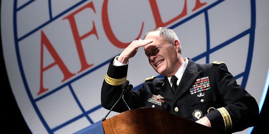 3462262_3_caed_le-directeur-de-la-nsa-et-patron-du-cyber_8a.jpg
