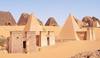 330px-Sudan_Meroe_Pyramids_30sep2005_2.jpg