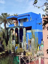 photo Marrakech---Jardin-de-Majorelle---Le-pavillon-bleu-au-maroc.jpg