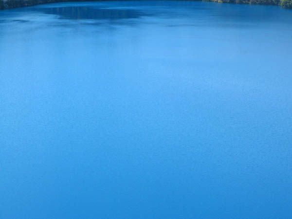 blue-lake--1-.jpg