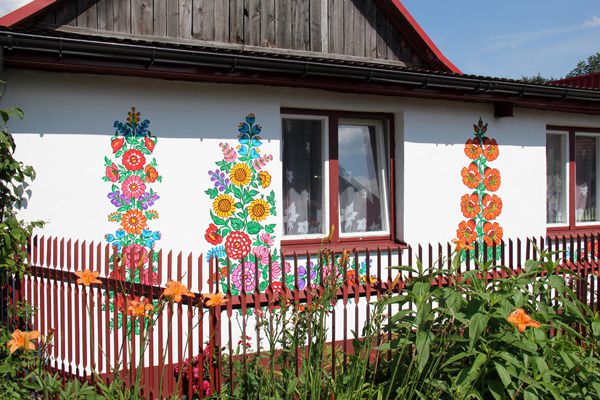 Photo motifs fleurs murs Zalapie Cracovie Kracow cracow conseillé par le guide du routard pologne.jpg