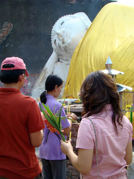 ferveur boudhisme en thaïlande