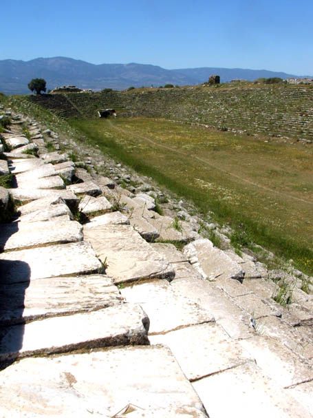 cirque et stade-aphrodisias.jpg