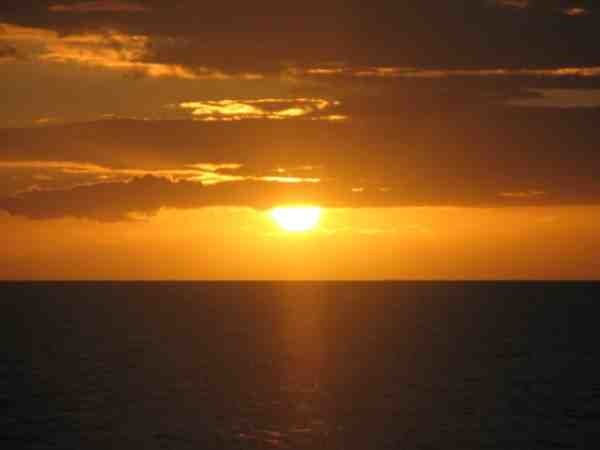 coucher-de-soleil-sur-la-mer-des-Caraibes.jpg