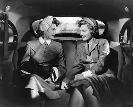 Ville-haute--ville-basse---Barbara-Stanwyck--Cyd-Charisse.jpg