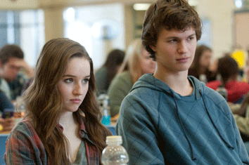 Kaitlyn-Dever-et-Ansel-Elgort---Men--Women---Children.gif