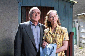 Le-Havre---Andre-Wilms-et-Kati-Outinen.gif