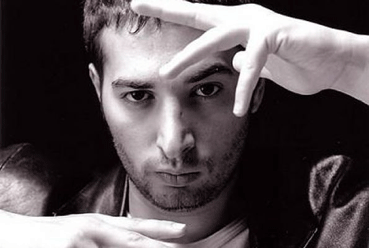 Israel-Galvan-copie-4.gif