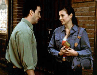 Parle-avec-elle----Javier-Camara-et-Leonor-Watling.gif