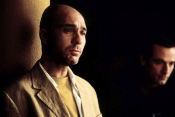 Parle-avec-elle---Dario-Grandinetti.gif