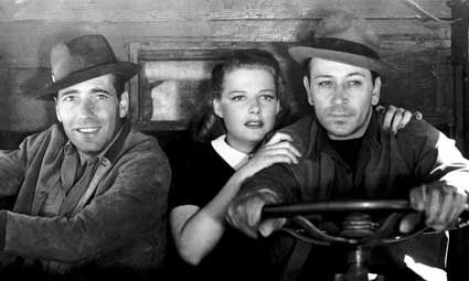 Une-femme-gangereuse----Bogart--Luino-et-Raft.jpg