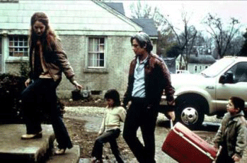 21-Grammes---Melissa-Leo-et-Benicio-Del-Toro-.gif