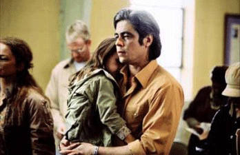 21-Grammes---Melissa-Leo-et-Benicio-Del-Toro.gif