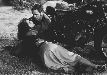 The-Wild-One---Mary-Murphy--Marlon-Brando.gif
