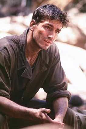La-ligne-rouge---James-Caviezel.jpg