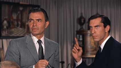 North-by-Northwest---James-Mason-et-Martin-Landau.jpg