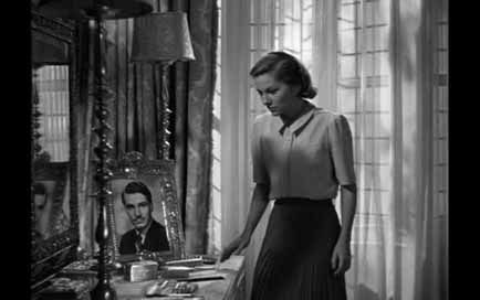 Rebecca---Joan-Fontaine-copie-1.jpg