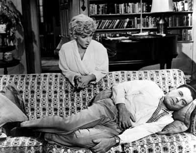 Sept-ans-de-reflexion---Marilyn-Monroe-et-Tom-Ewell.jpg