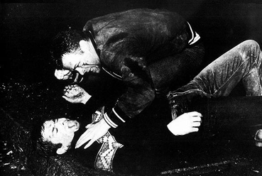 Alain-Delon---Renato-Salvatori---Rocco-et-ses-freres.gif
