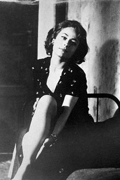 Annie-Girardot--Rocco-e-i-suoi-fratelli-.gif