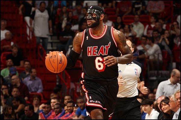hpg1314-james01-nyk-140227