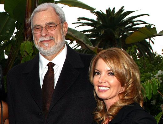 phil-jackson-engaged-jeanie-buss.jpg