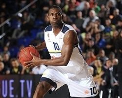 romain-sato-fenerbahce-ulker-istanbul-eb12