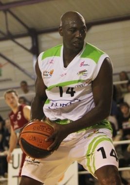 Alban Ludovic Moundy sous les couleurs de la JDB