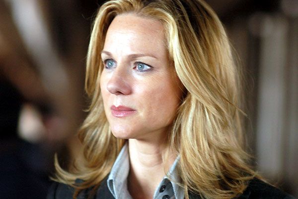 Laura Linney. Gaumont Columbia Tristar Films