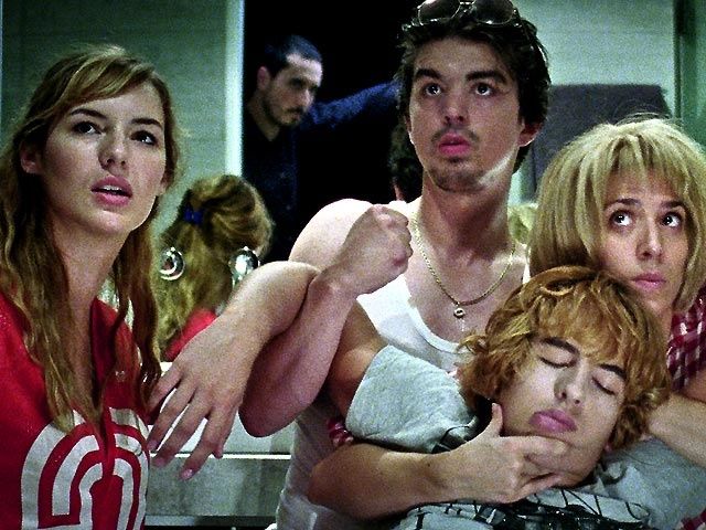 Louise Bourgoin et Vanessa David.
 Mars Distribution