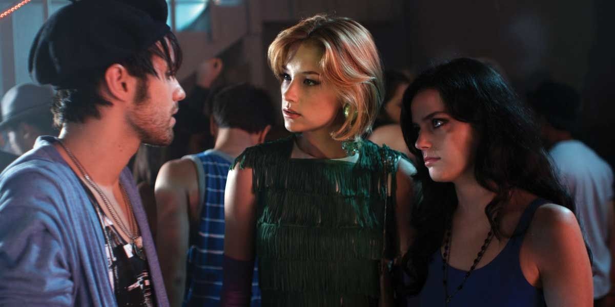 Thomas Dekker, Haley Bennett et Roxane Mesquida. Why Not Productions