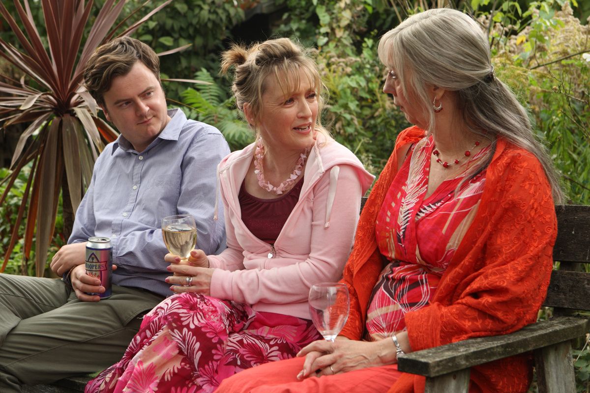 Lesley Manville, Ruth Sheen et Oliver Maltman. Diaphana Distribution