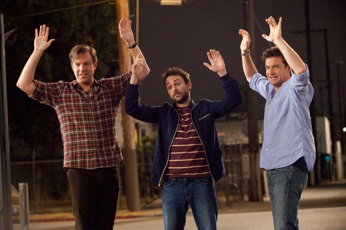Jason Sudeikis, Charlie Day et Jason Bateman. Warner Bros. France