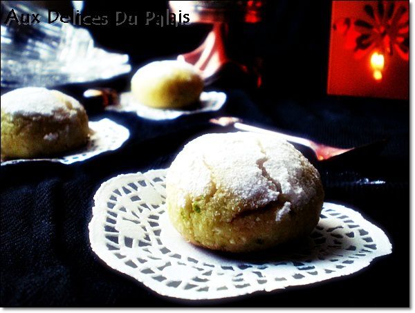 Ghriba macaron marocain à la semoule et noix de coco 